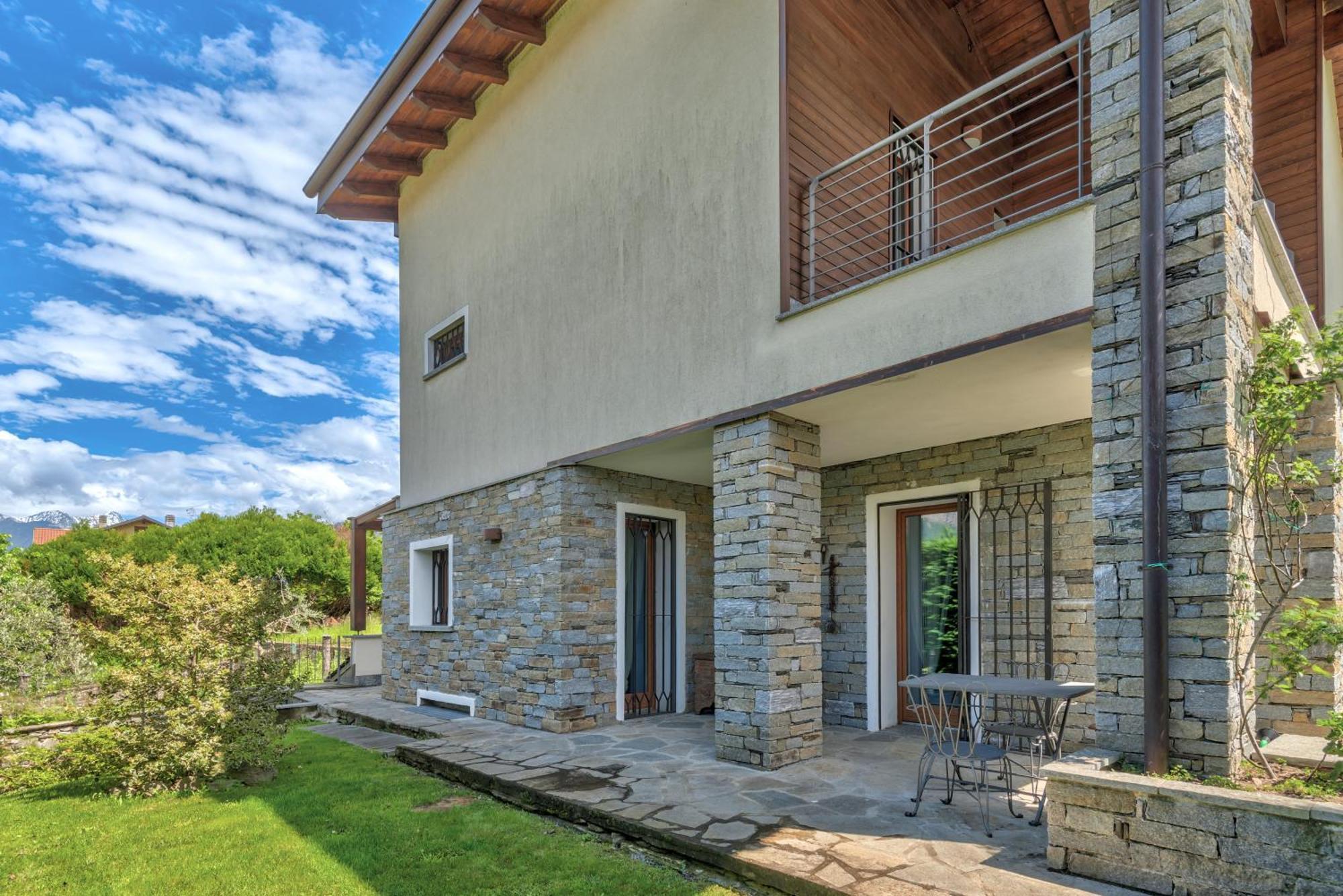 Villa La Corte With Amazing Pool And Garden كوليكو المظهر الخارجي الصورة