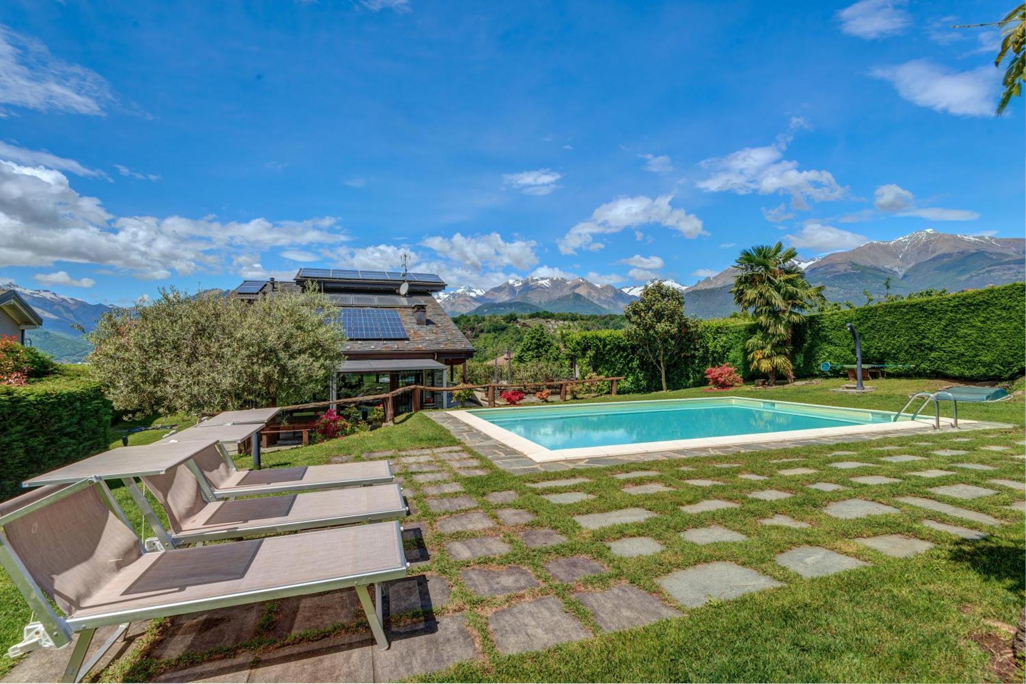 Villa La Corte With Amazing Pool And Garden كوليكو المظهر الخارجي الصورة