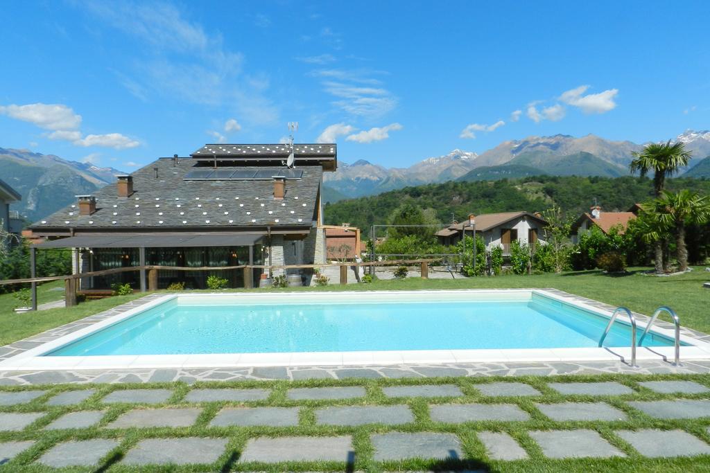 Villa La Corte With Amazing Pool And Garden كوليكو المظهر الخارجي الصورة